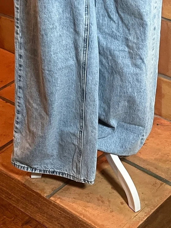 BDG “A-Wide” Wide Leg Jeans, size 27 - Picture 3 of 11